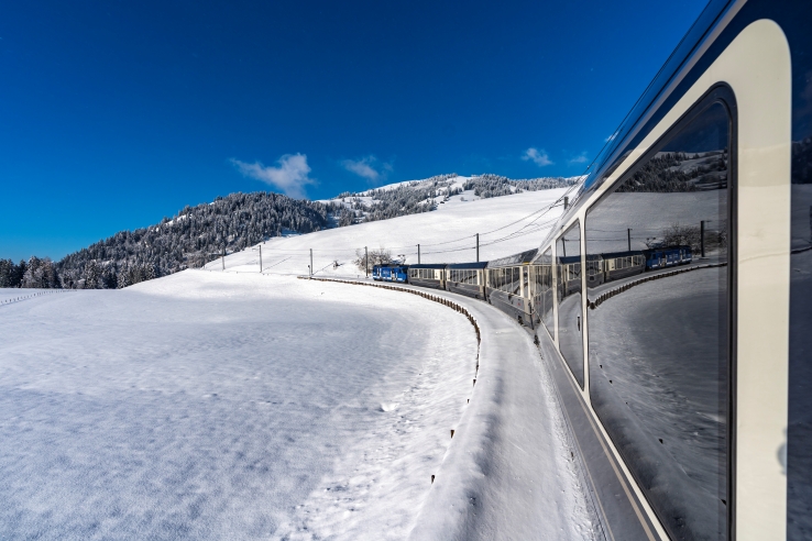 GoldenPass Express in winter